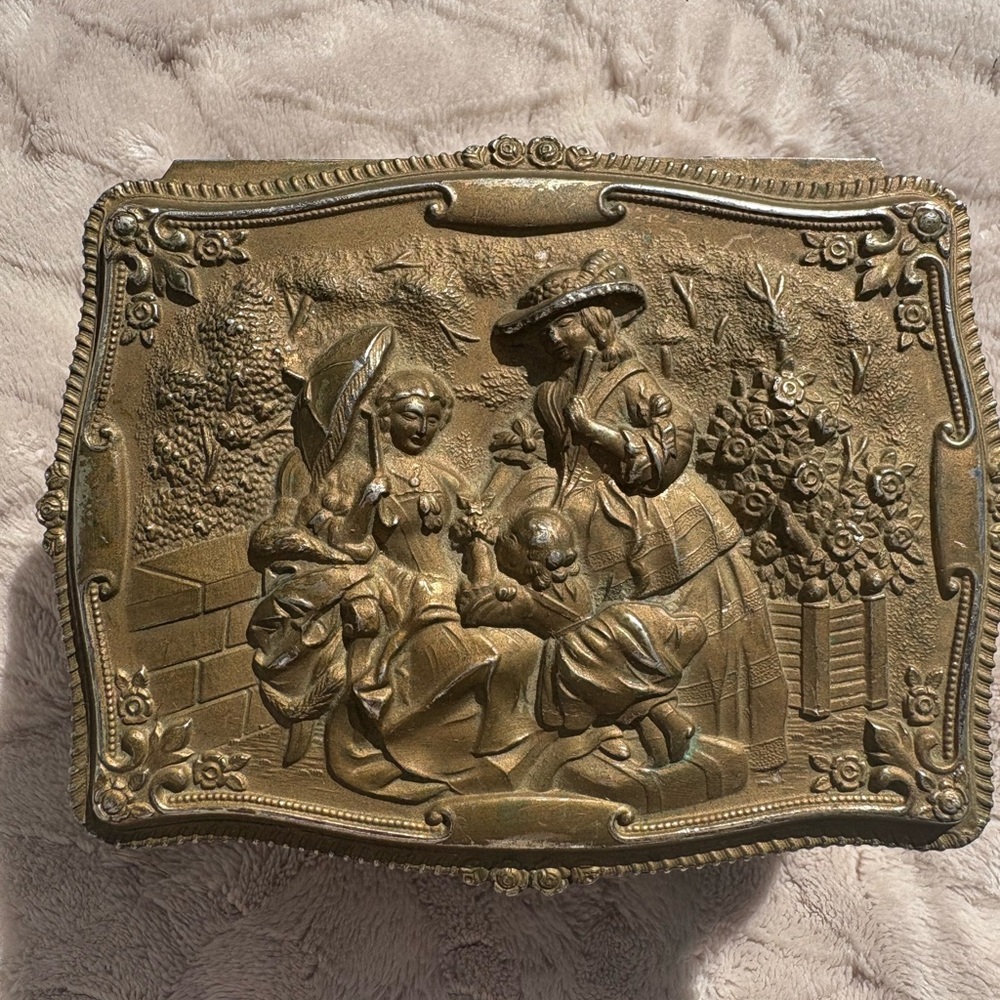 Vintage Gold Decorative Box